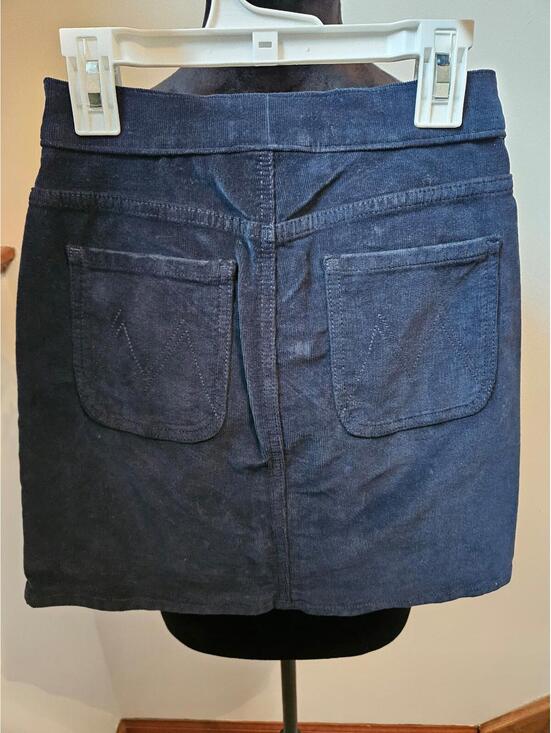 Mother Patch Pocket Denim corduroy button up mini skirt. Deep Blue. Size 24 - Picture 4 of 9
